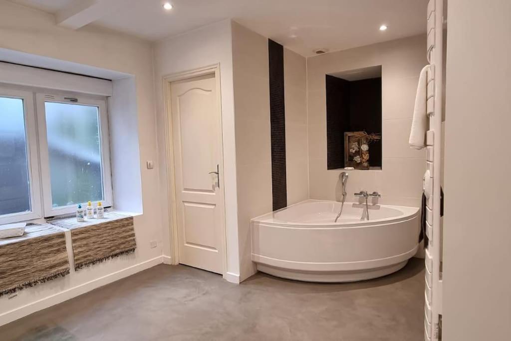 Dinard : Loft De 175 M² - A 150 M De La Plage Экстерьер фото